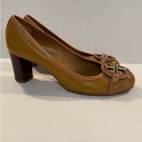 Tory Burch Shoes - Tory Burch Brown Leather Block Heel Pumps